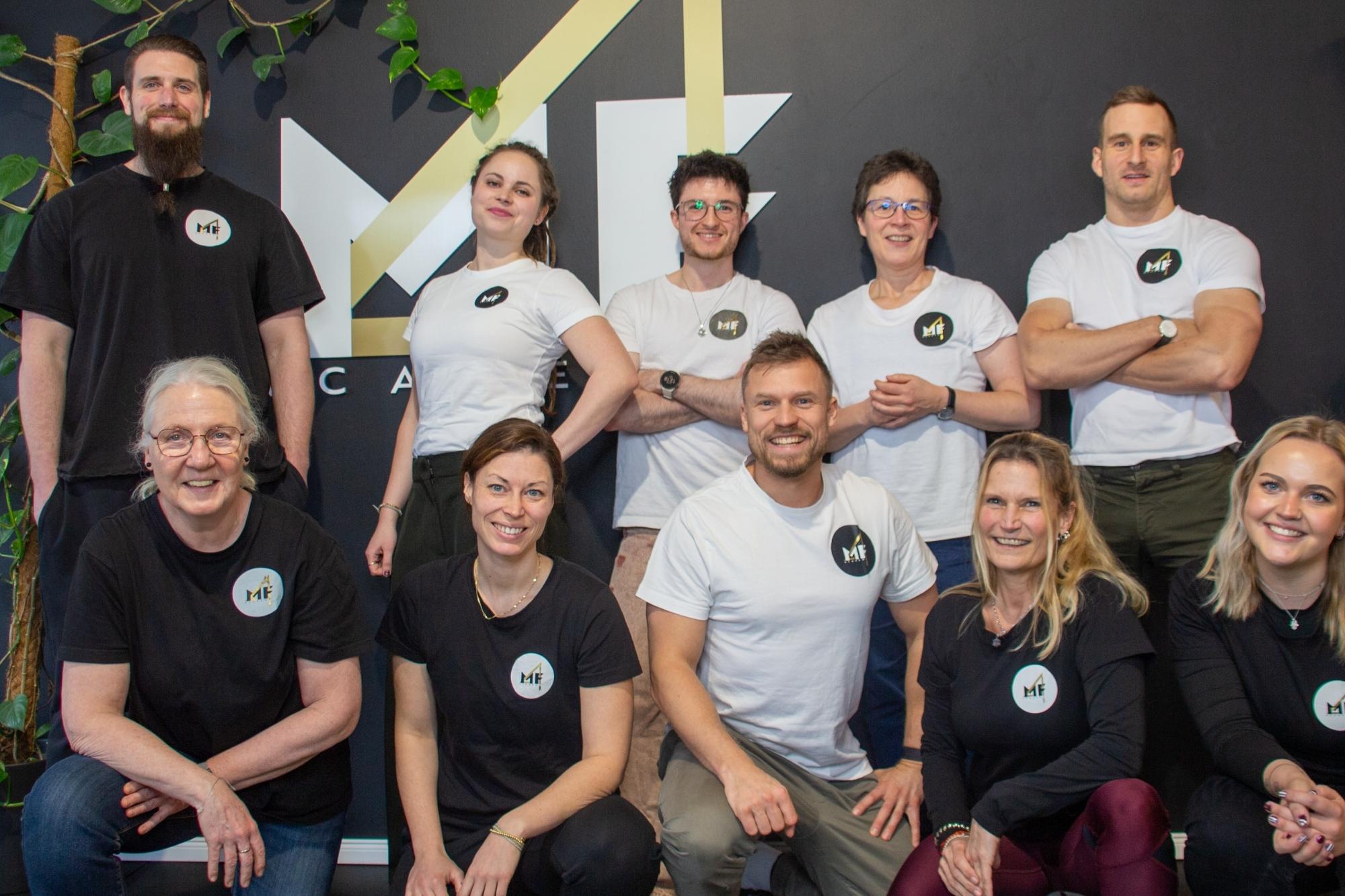 Rückenschmerzen, Fitnessstudio Pinneberg, Ernährungsberatung, Analysen, Trainingsplan, Ernährungsplan, Physiotherapie, Schmerztherapie, Bandscheibenvorfall, Gelenk, abnehmen, Muskelaufbau, Pinneberg, Hamburg