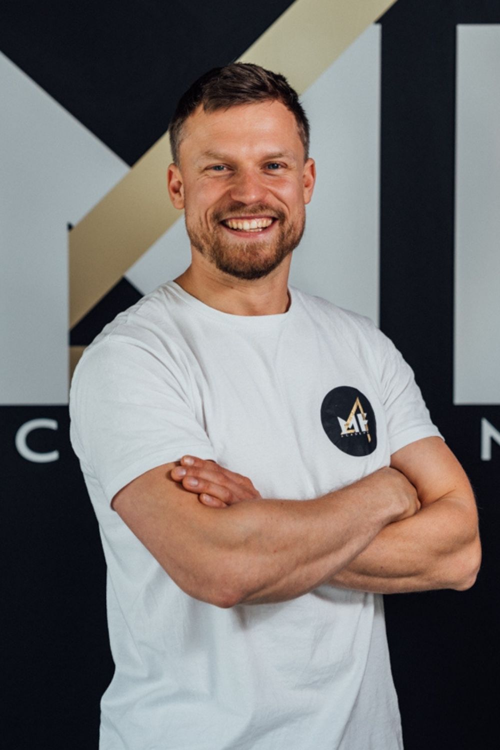 Rückenschmerzen, Fitnessstudio Pinneberg, Ernährungsberatung, Analysen, Trainingsplan, Ernährungsplan, Physiotherapie, Schmerztherapie, Bandscheibenvorfall, Gelenk, abnehmen, Muskelaufbau, Pinneberg, Hamburg